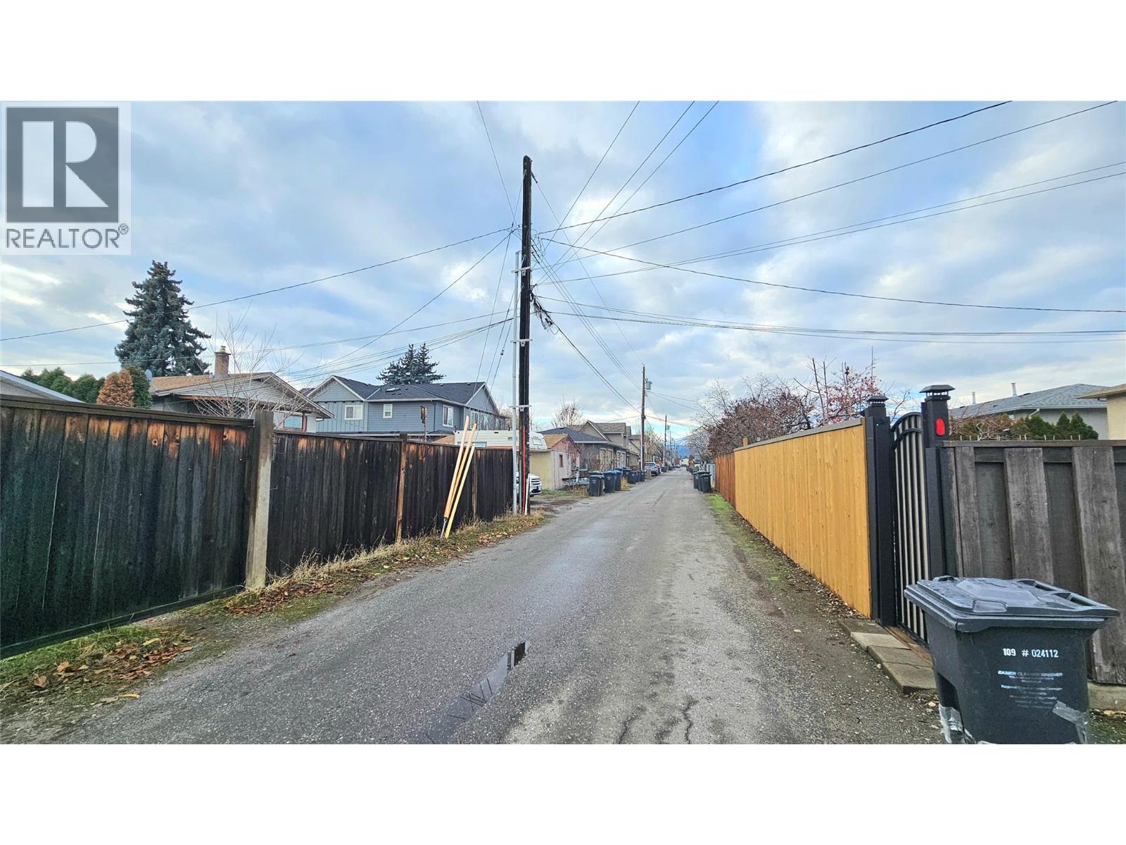 894 Morrison Avenue, Kelowna, British Columbia  V1Y 5E5 - Photo 16 - 10370789