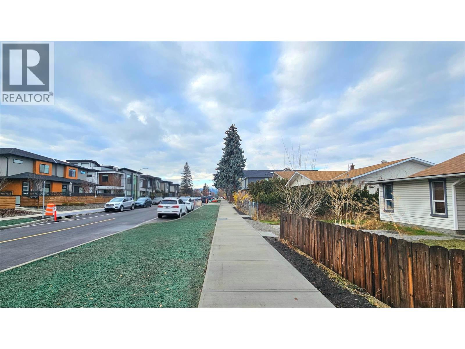 894 Morrison Avenue, Kelowna, British Columbia  V1Y 5E5 - Photo 17 - 10370789