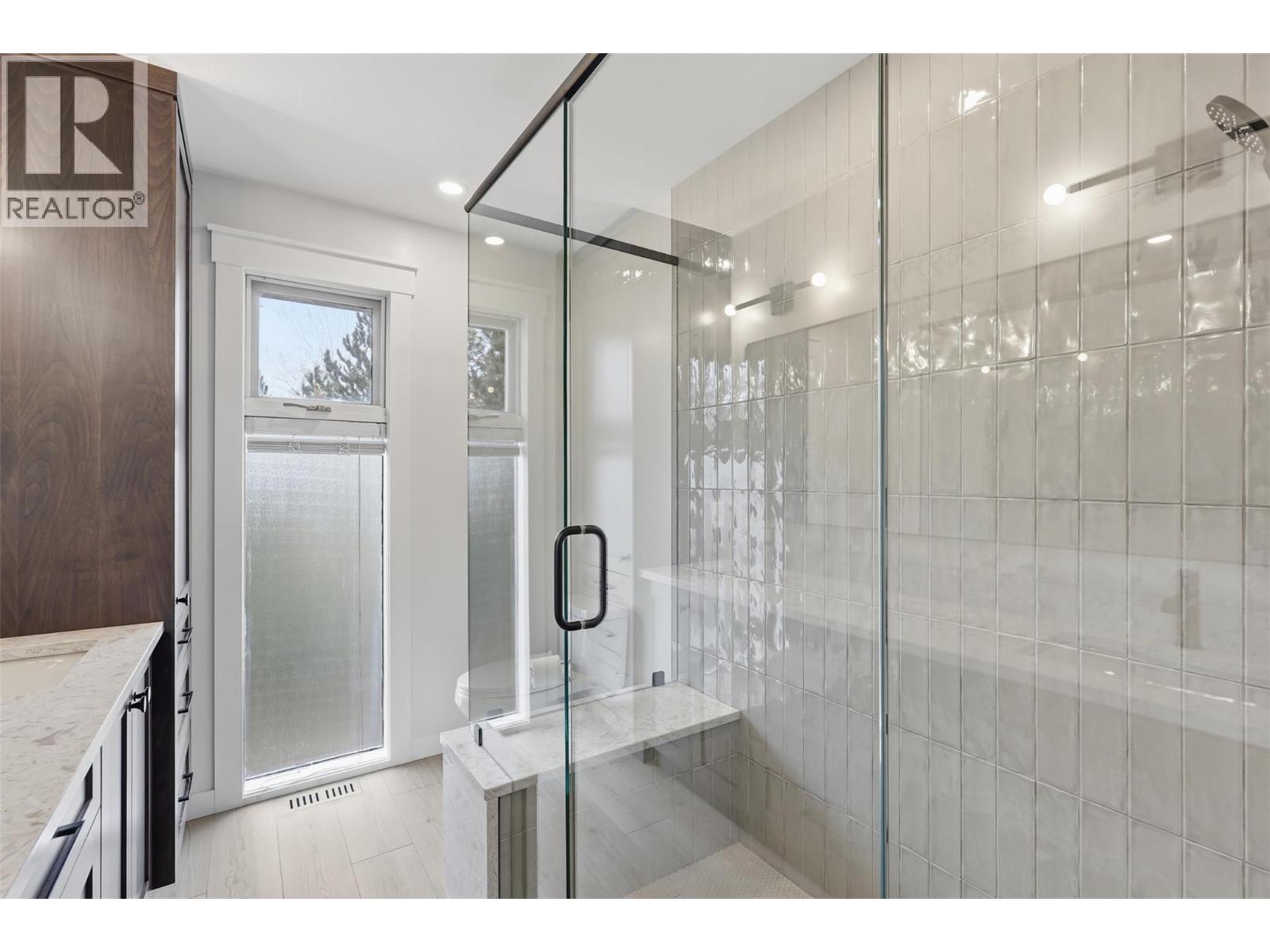 2010 High Country Boulevard, Kamloops, British Columbia  V2E 1L1 - Photo 30 - 10370831