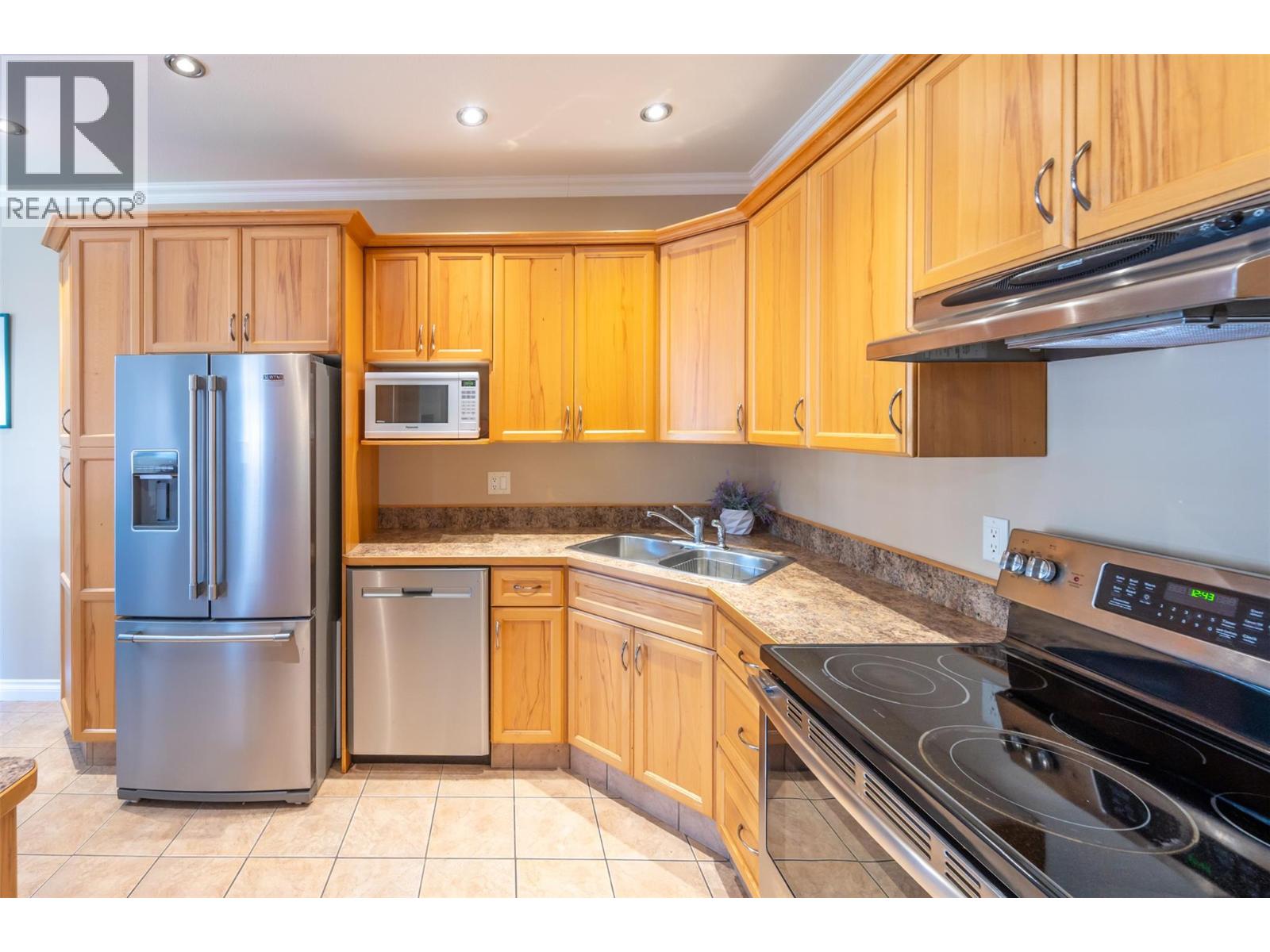 144 Power Street Unit# 103, Penticton, British Columbia  V2A 5W9 - Photo 2 - 10370801