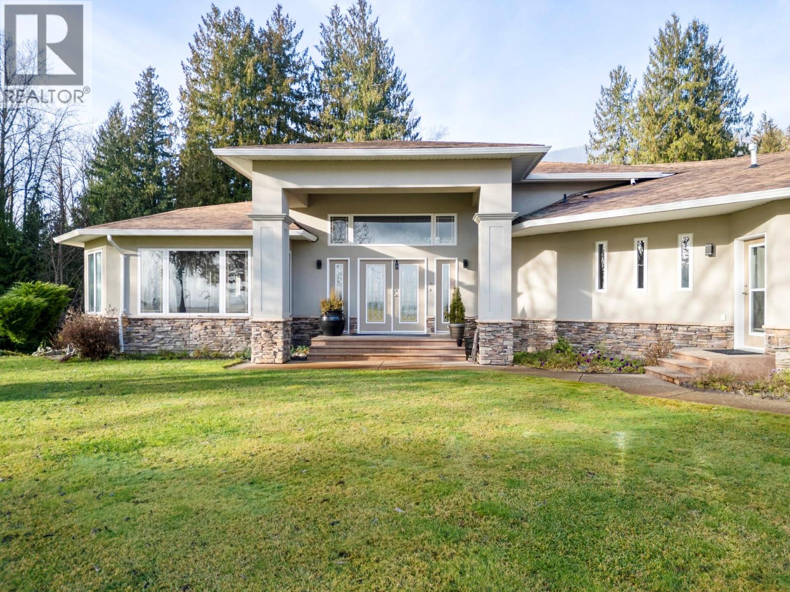 1200 Trans Canada Highway, Sicamous, British Columbia  V0E 2V0 - Photo 26 - 10370718