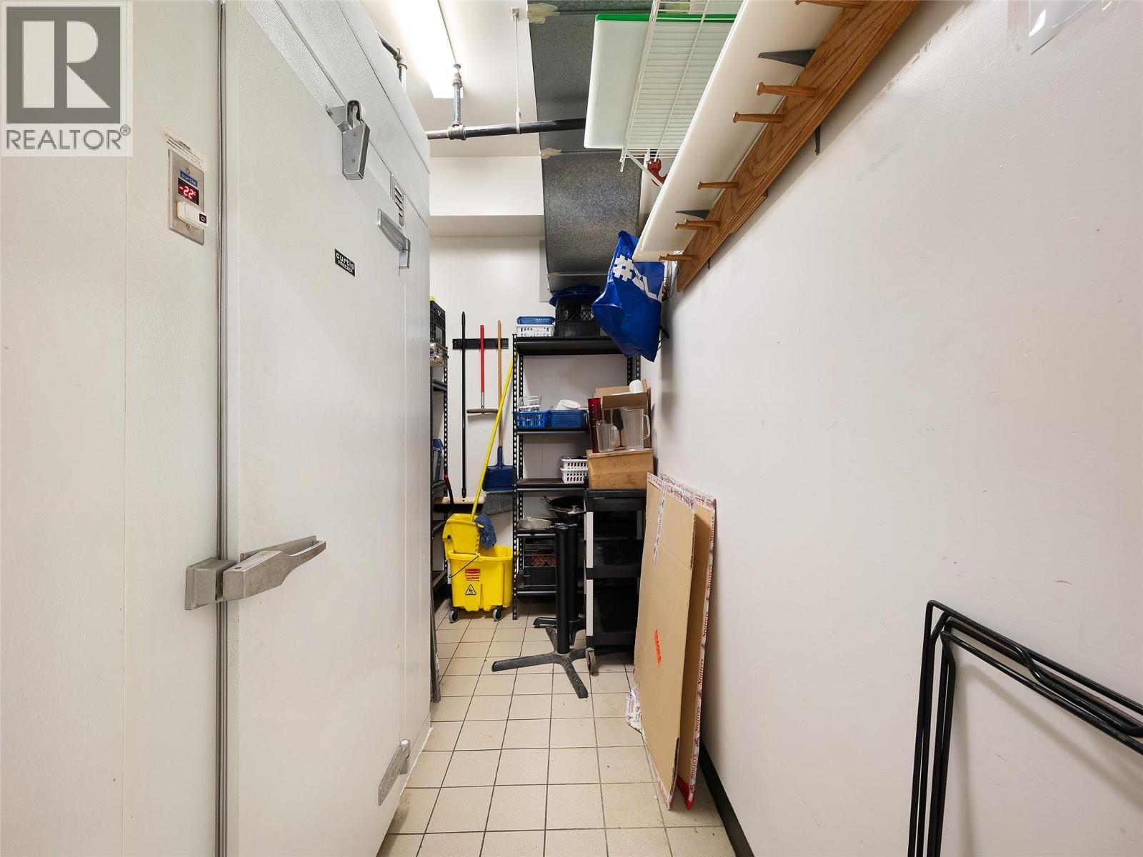 148 Silver Lode Lane Unit# B & R, Silver Star, British Columbia  V1B 3M1 - Photo 25 - 10370573