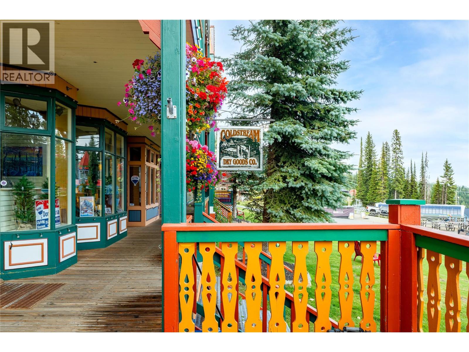 148 Silver Lode Lane Unit# B & R, Silver Star, British Columbia  V1B 3M1 - Photo 6 - 10370573
