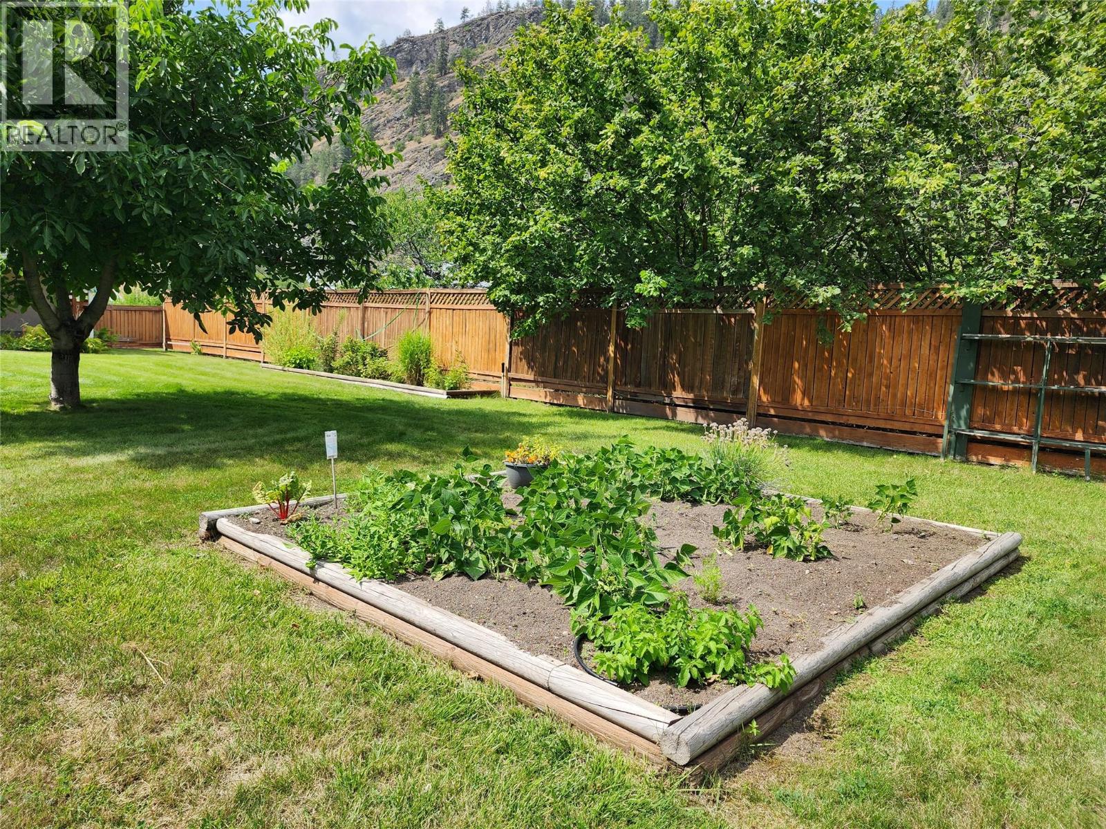 6210 York Road, Grand Forks, British Columbia  V0H 1H2 - Photo 10 - 10370504