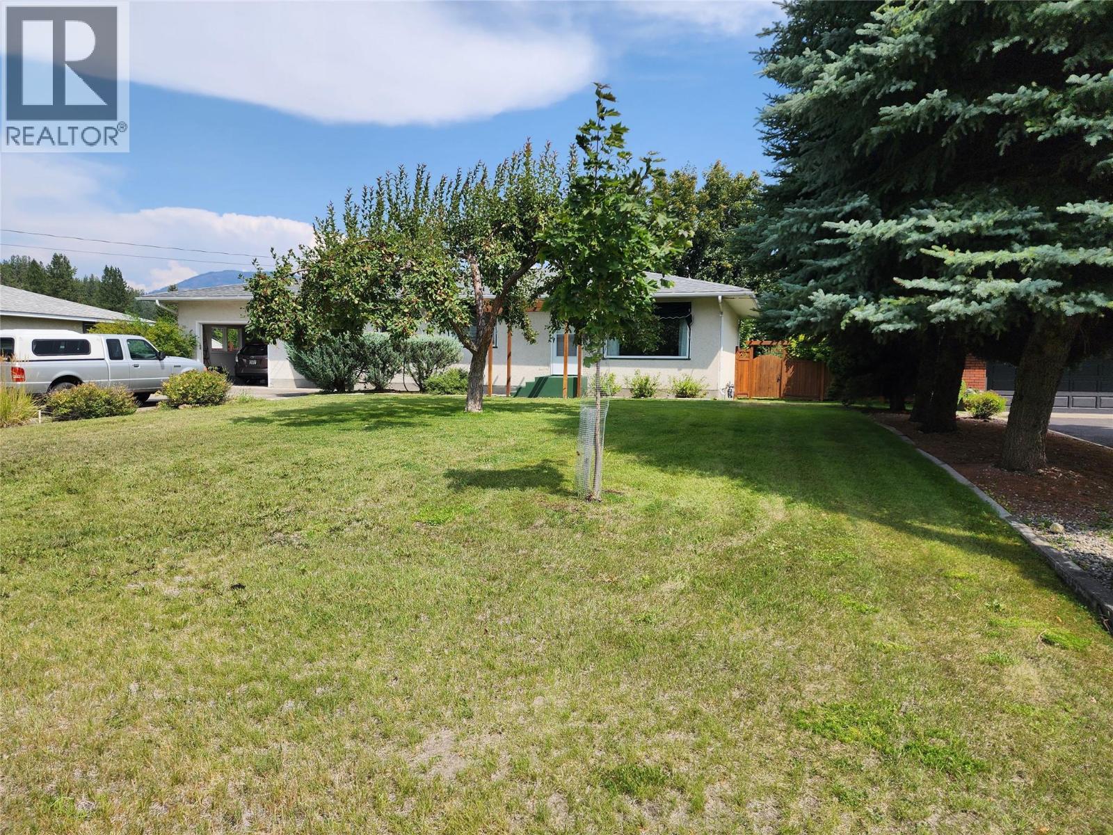 6210 York Road, Grand Forks, British Columbia  V0H 1H2 - Photo 5 - 10370504
