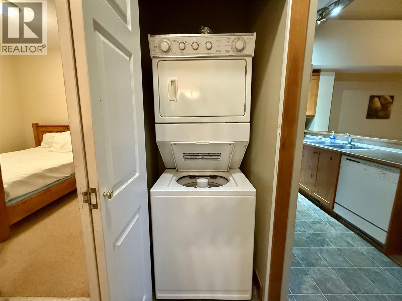 300 Stemwinder Drive Unit# 210, Kimberley, British Columbia  V1A 2Y5 - Photo 26 - 10370356