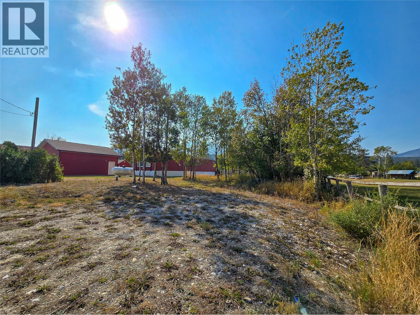 8913 SHAUGHNESSY Street, canal flats, British Columbia