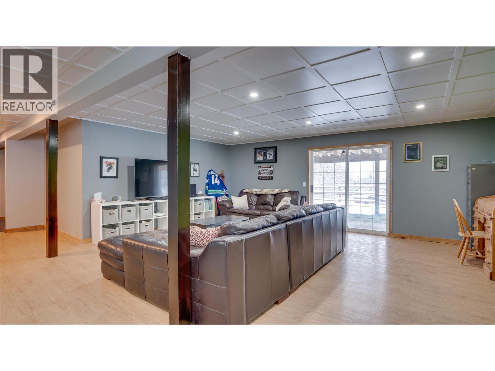 2086 Yankee Flats Road, Salmon Arm, British Columbia  V1E 3J3 - Photo 30 - 10370802