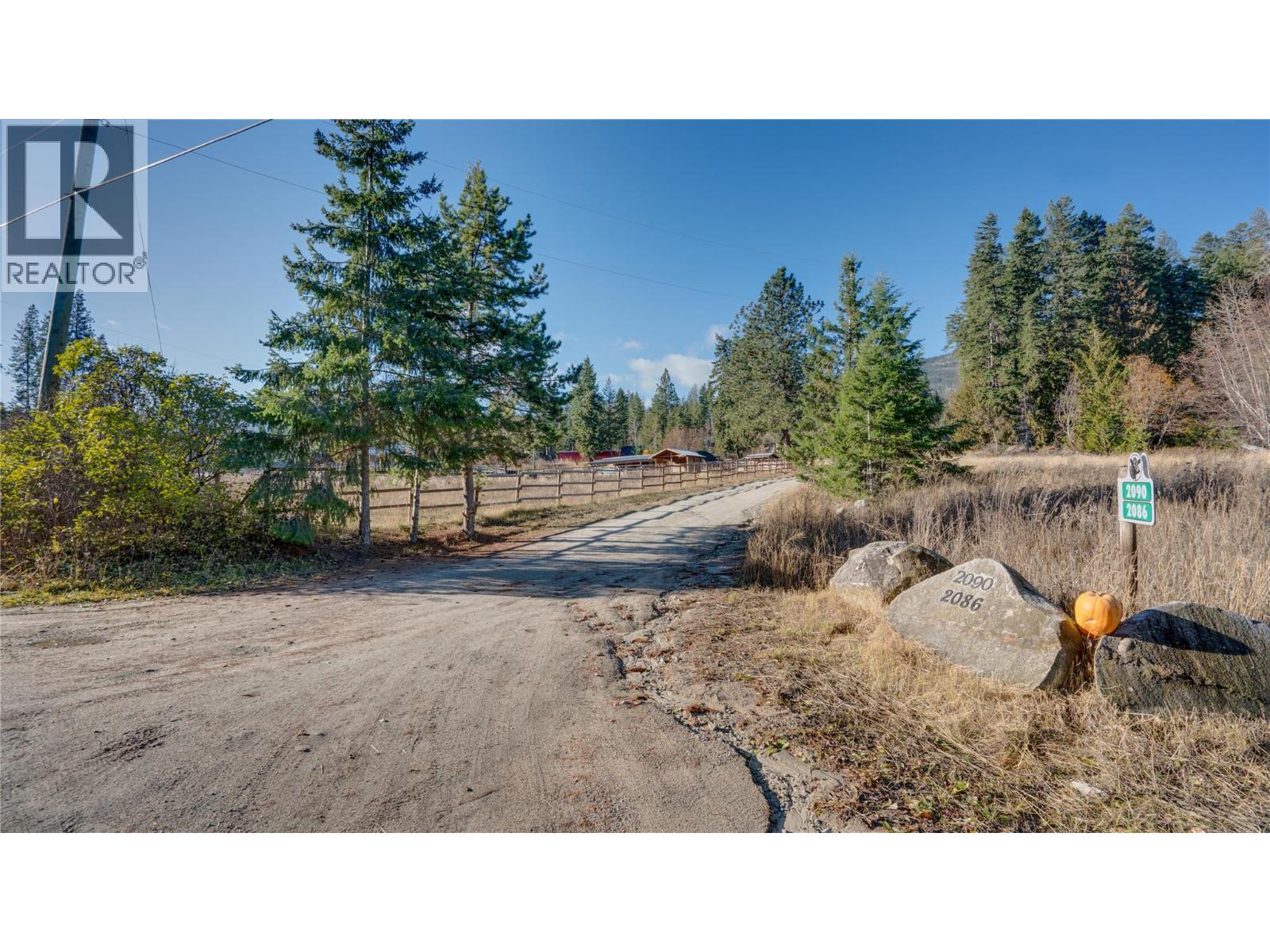 2086 Yankee Flats Road, Salmon Arm, British Columbia  V1E 3J3 - Photo 34 - 10370802