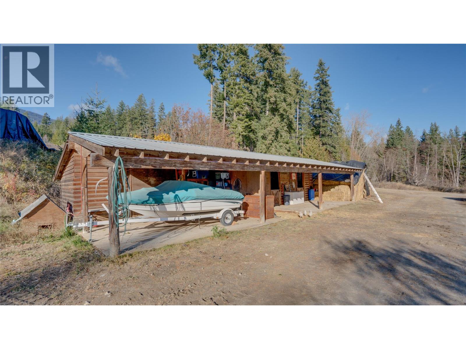 2086 Yankee Flats Road, Salmon Arm, British Columbia  V1E 3J3 - Photo 38 - 10370802