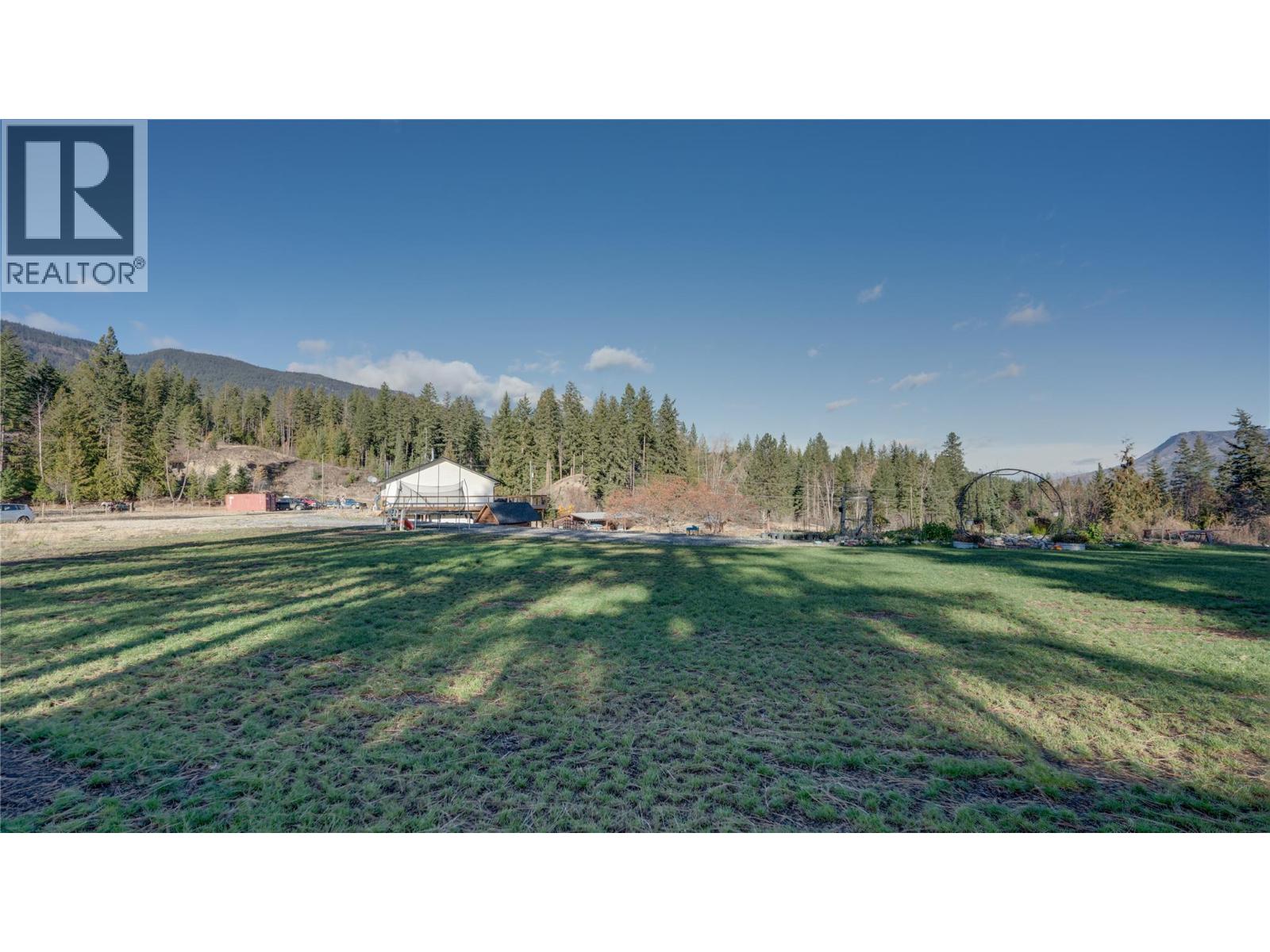 2086 Yankee Flats Road, Salmon Arm, British Columbia  V1E 3J3 - Photo 51 - 10370802