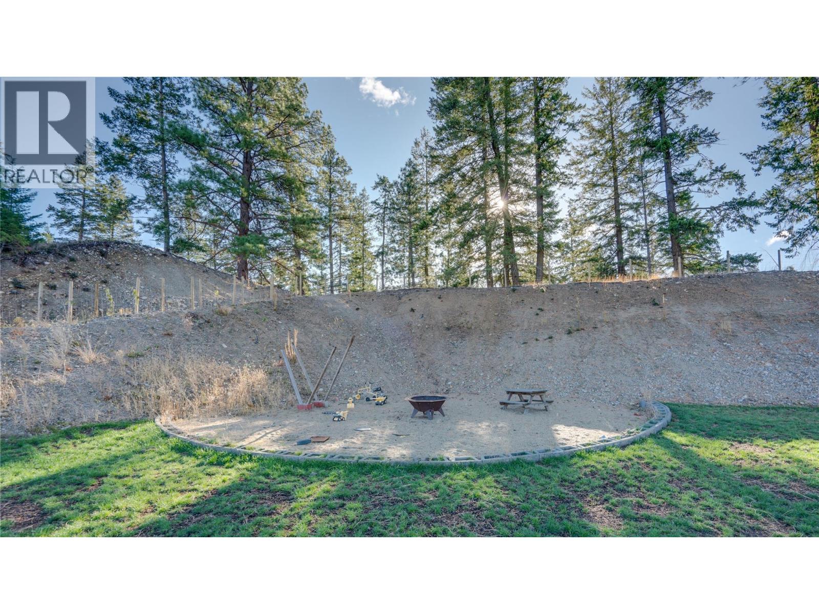 2086 Yankee Flats Road, Salmon Arm, British Columbia  V1E 3J3 - Photo 52 - 10370802