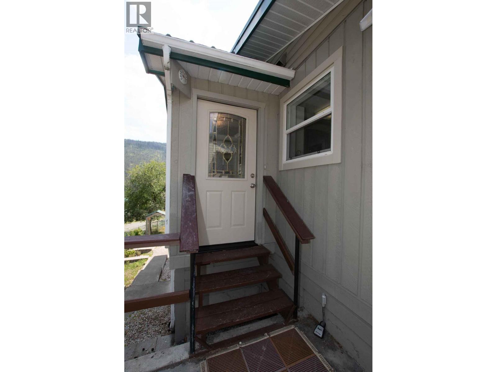 3022 Loon Lake Road, Loon Lake, British Columbia  V0K 2K1 - Photo 39 - 10370510