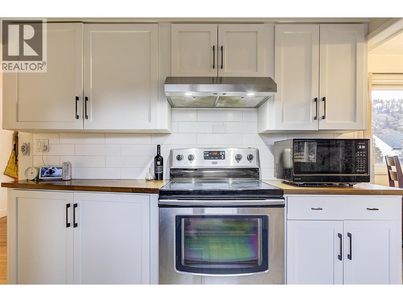541 Okanagan Boulevard, Kelowna, British Columbia  V1Y 7K9 - Photo 11 - 10369812