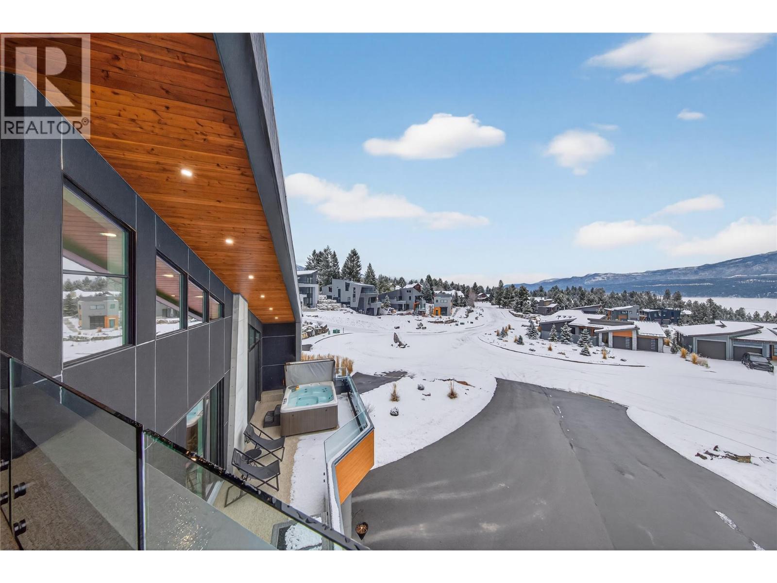 856 Antler Ridge Road, Invermere, British Columbia  V0A 1K3 - Photo 3 - 10370710