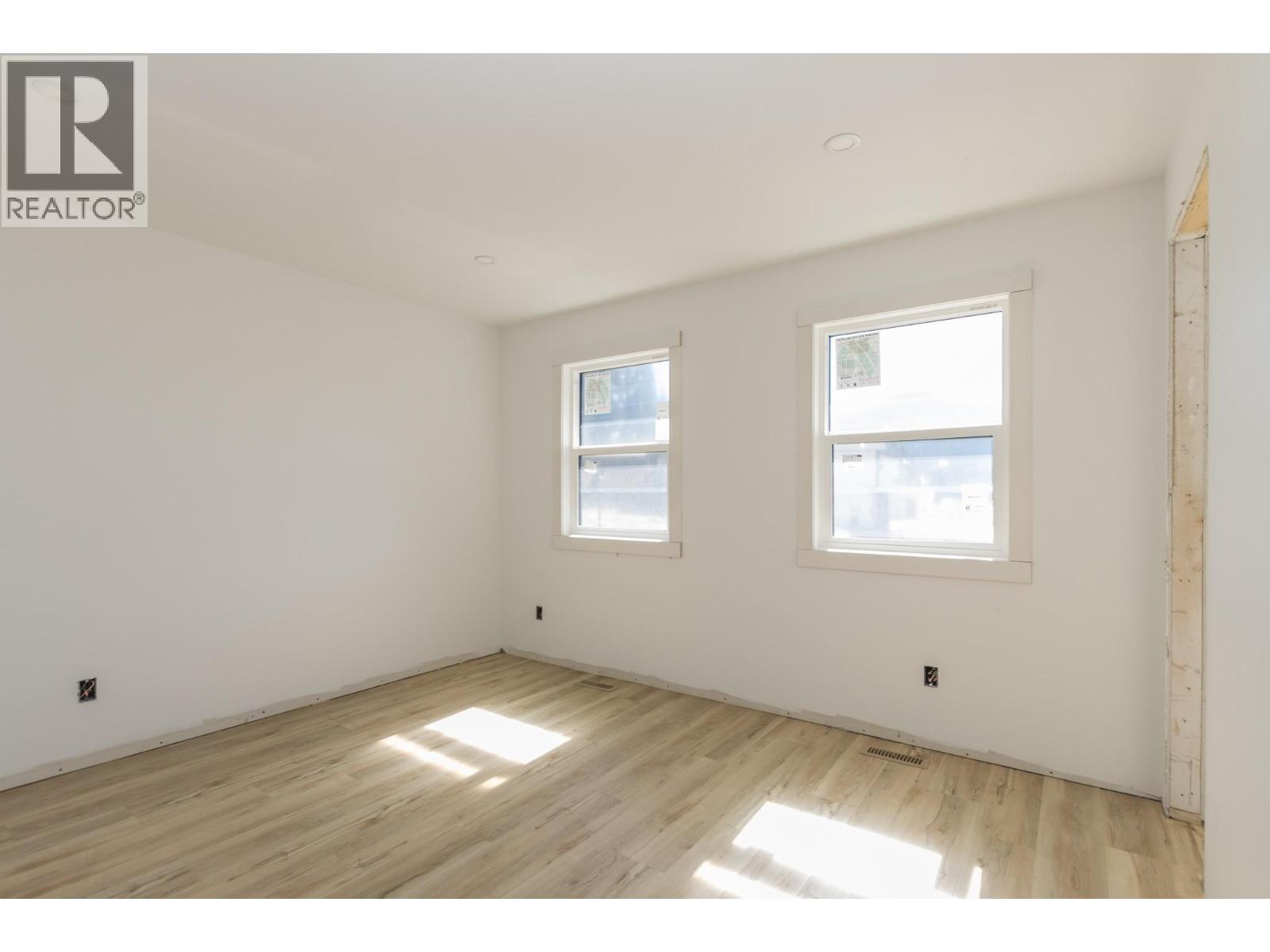 1500 21 Street Ne, Salmon Arm, British Columbia  V1E 0G8 - Photo 9 - 10370648