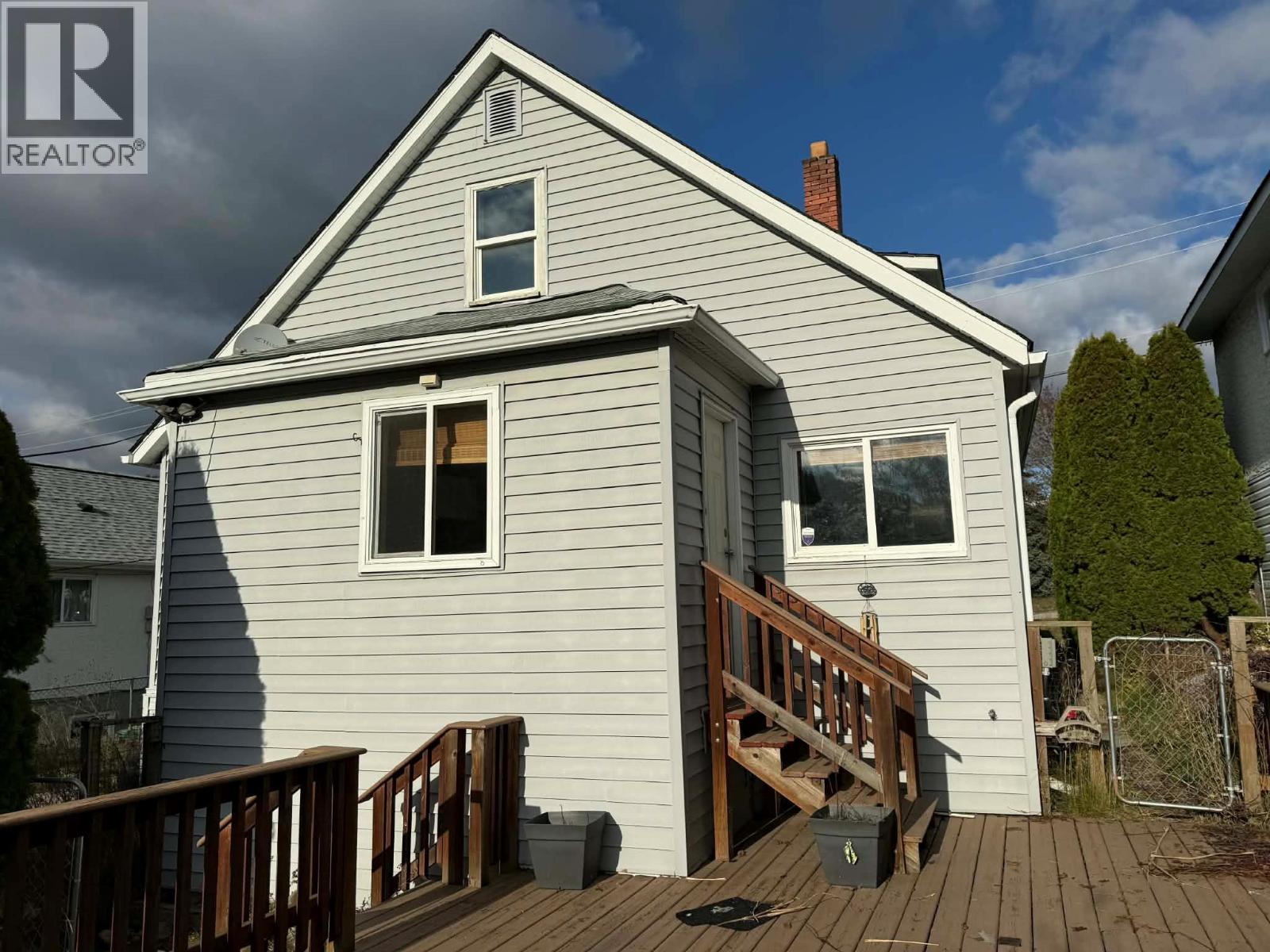168 CRESCENT Street, castlegar, British Columbia