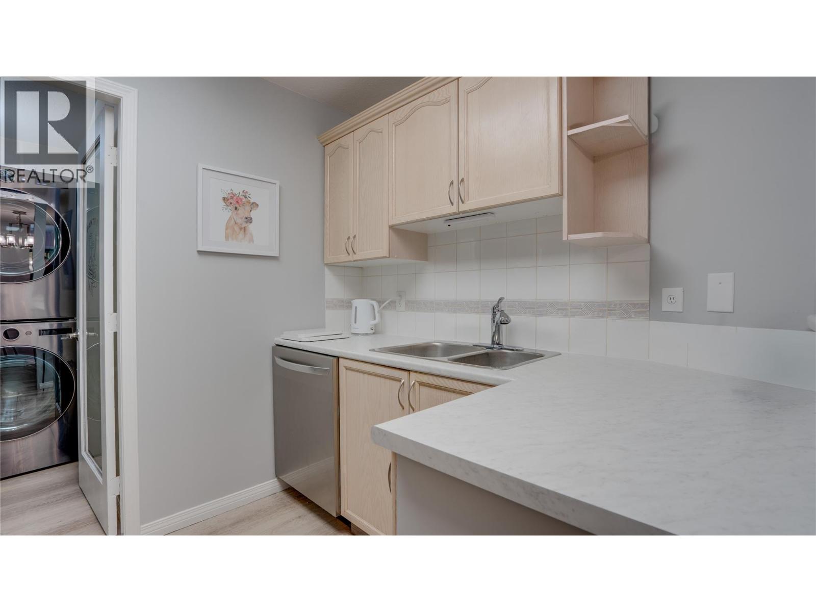 3705 30 Avenue Unit# 104, Vernon, British Columbia  V1T 2E7 - Photo 6 - 10370807