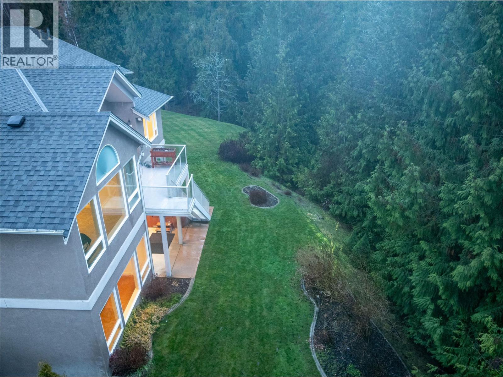 2470 24 Avenue Ne, Salmon Arm, British Columbia  V1E 3Y4 - Photo 4 - 10370542