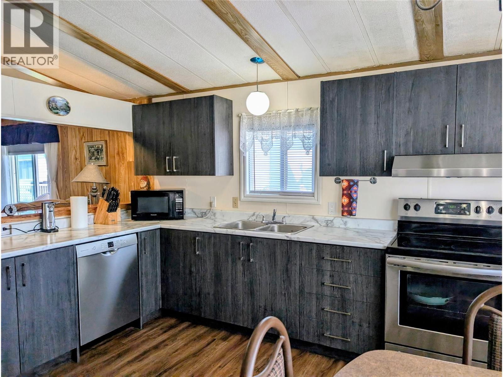 1401 Nicola Avenue Unit# 122, Merritt, British Columbia  V1K 1L8 - Photo 3 - 10370952