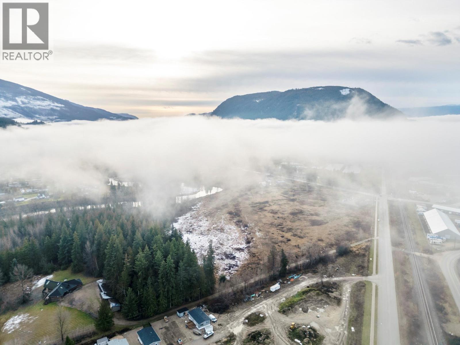 1513 Solsqua Sicamous Road, Sicamous, British Columbia  V0E 2V0 - Photo 13 - 10370708
