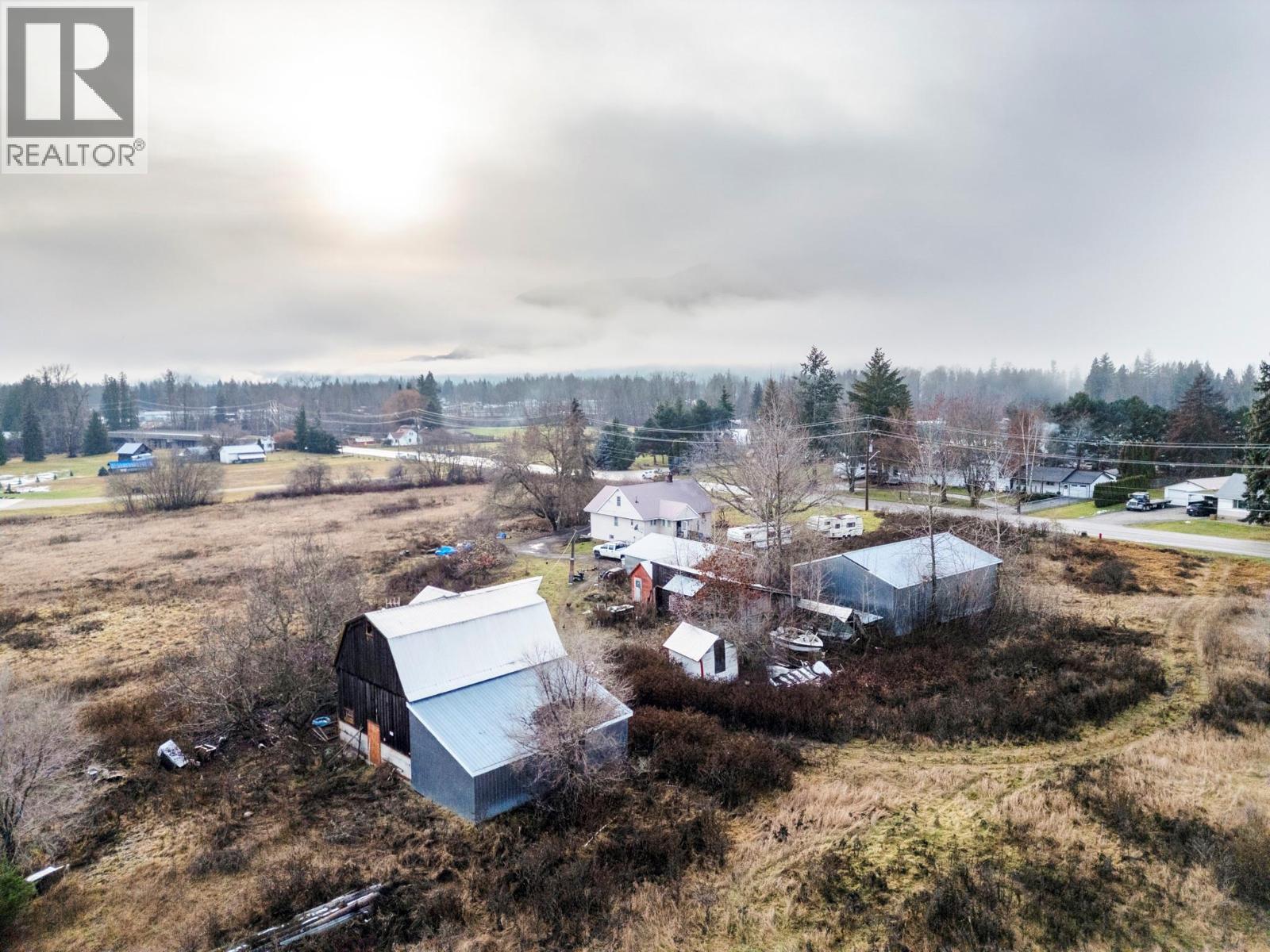 1513 Solsqua Sicamous Road, Sicamous, British Columbia  V0E 2V0 - Photo 2 - 10370708