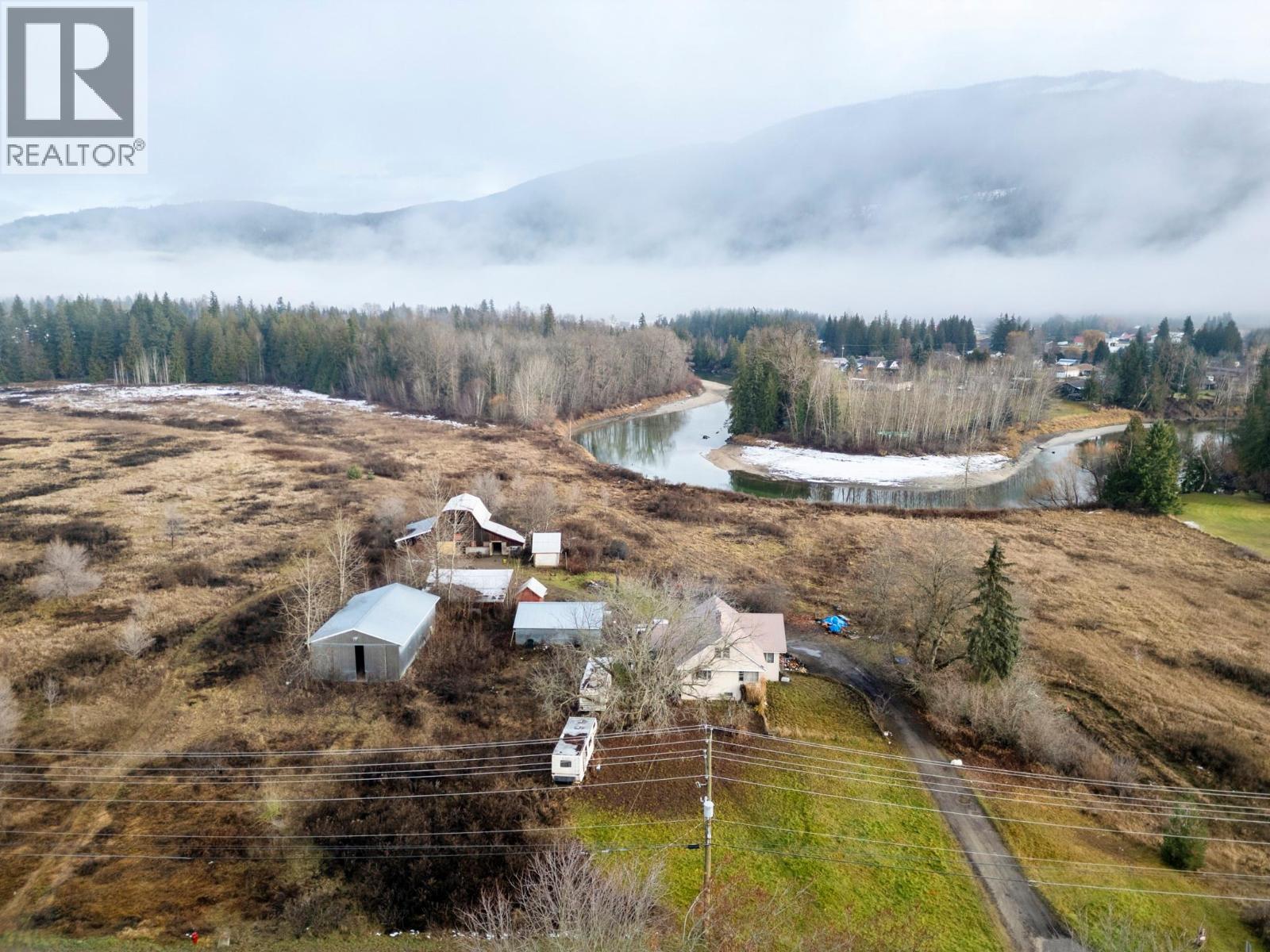 1513 Solsqua Sicamous Road, Sicamous, British Columbia  V0E 2V0 - Photo 7 - 10370708