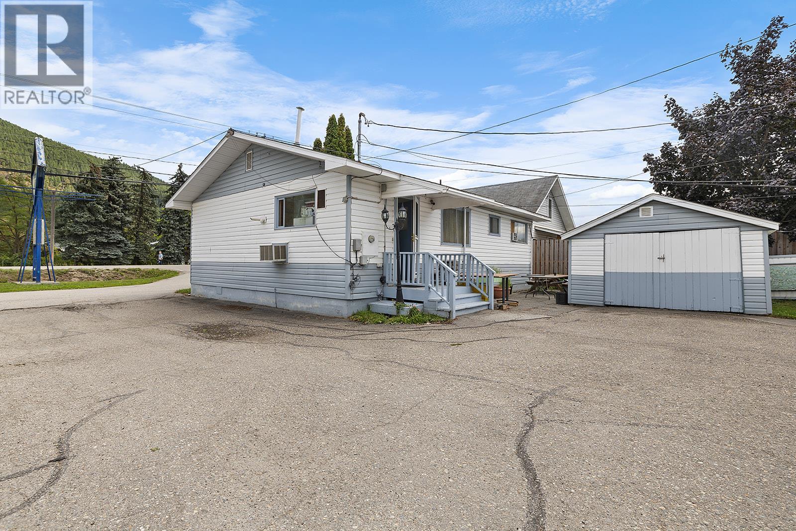 1441 Northwest Boulevard, Creston, British Columbia  V0B 1G6 - Photo 9 - 10369598