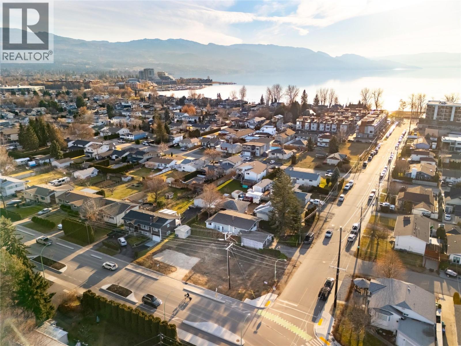 3514 Casorso Road, Kelowna, British Columbia  V1W 3E2 - Photo 11 - 10370830