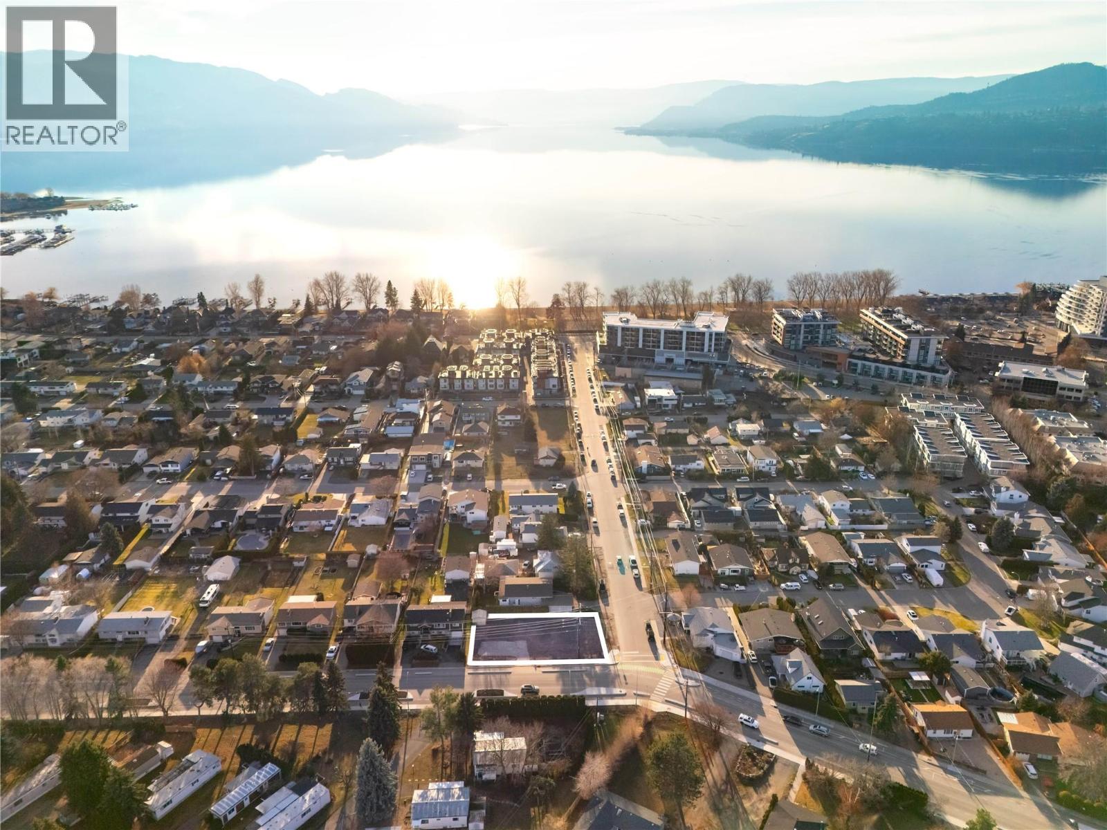 3514 Casorso Road, Kelowna, British Columbia  V1W 3E2 - Photo 2 - 10370830