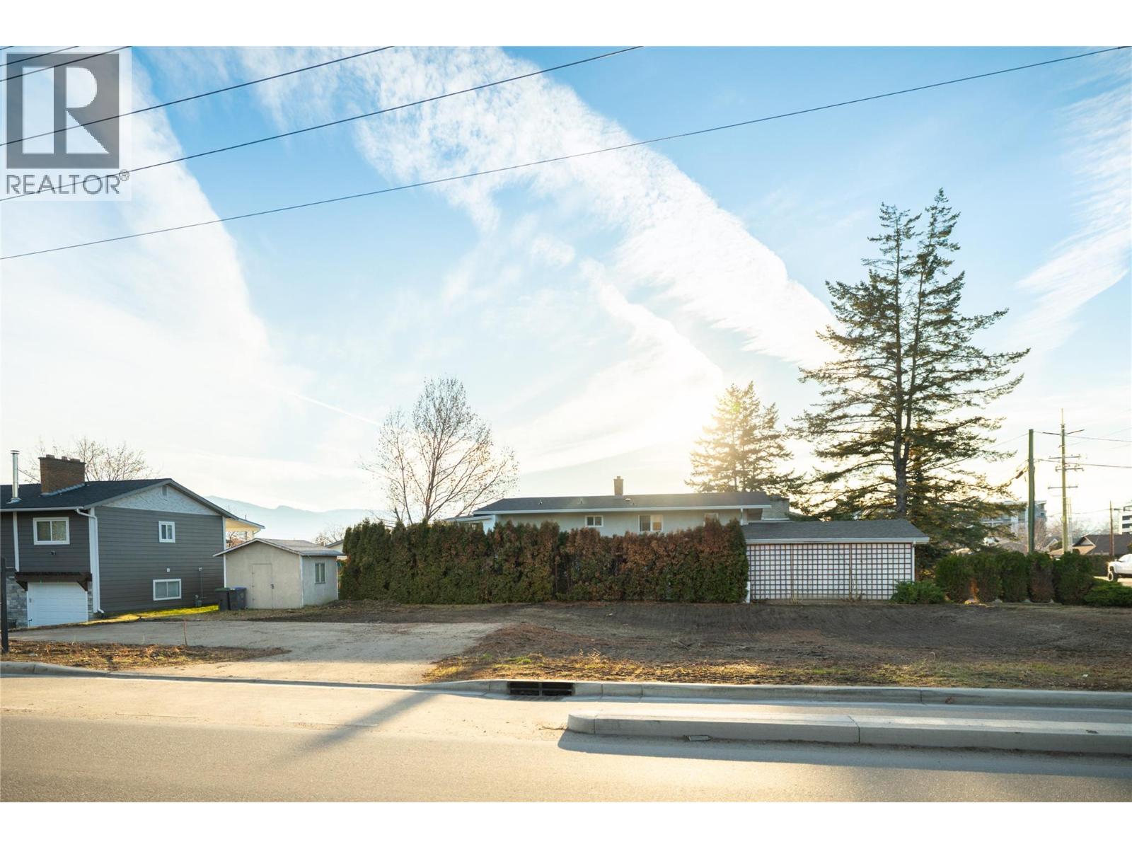3514 Casorso Road, Kelowna, British Columbia  V1W 3E2 - Photo 7 - 10370830