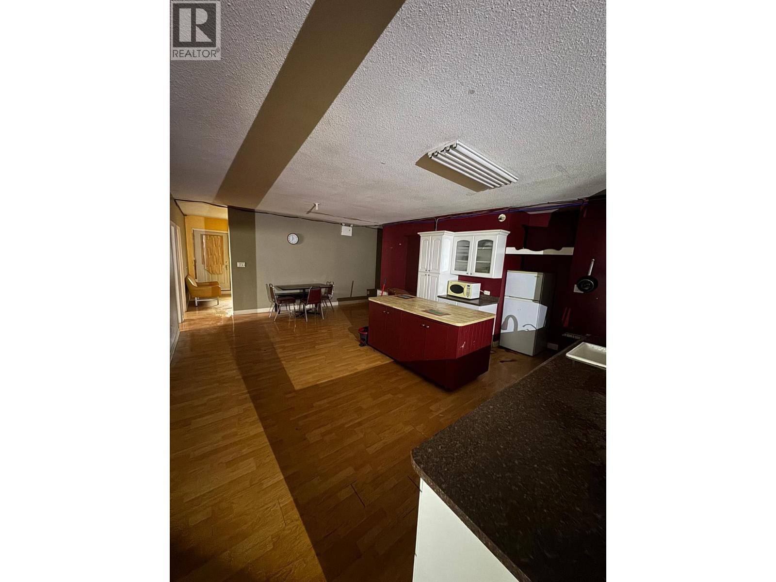 1034 Trans Canada Highway, Cache Creek, British Columbia  V1E 1G9 - Photo 10 - 10370993