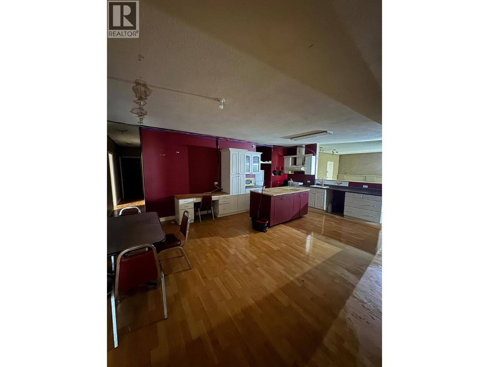 1034 Trans Canada Highway, Cache Creek, British Columbia  V1E 1G9 - Photo 11 - 10370993
