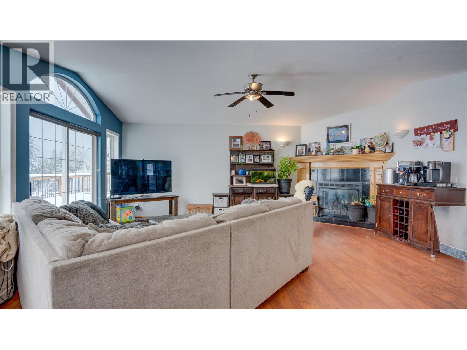 2086 Yankee Flats Road, Salmon Arm, British Columbia  V1E 3J3 - Photo 11 - 10370868