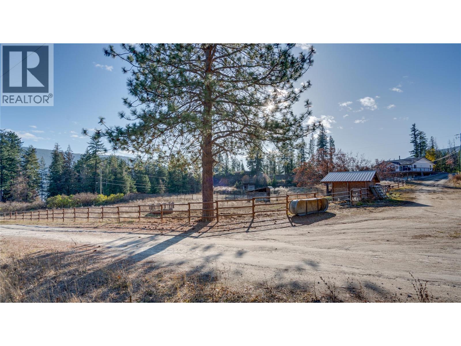 2086 Yankee Flats Road, Salmon Arm, British Columbia  V1E 3J3 - Photo 39 - 10370868