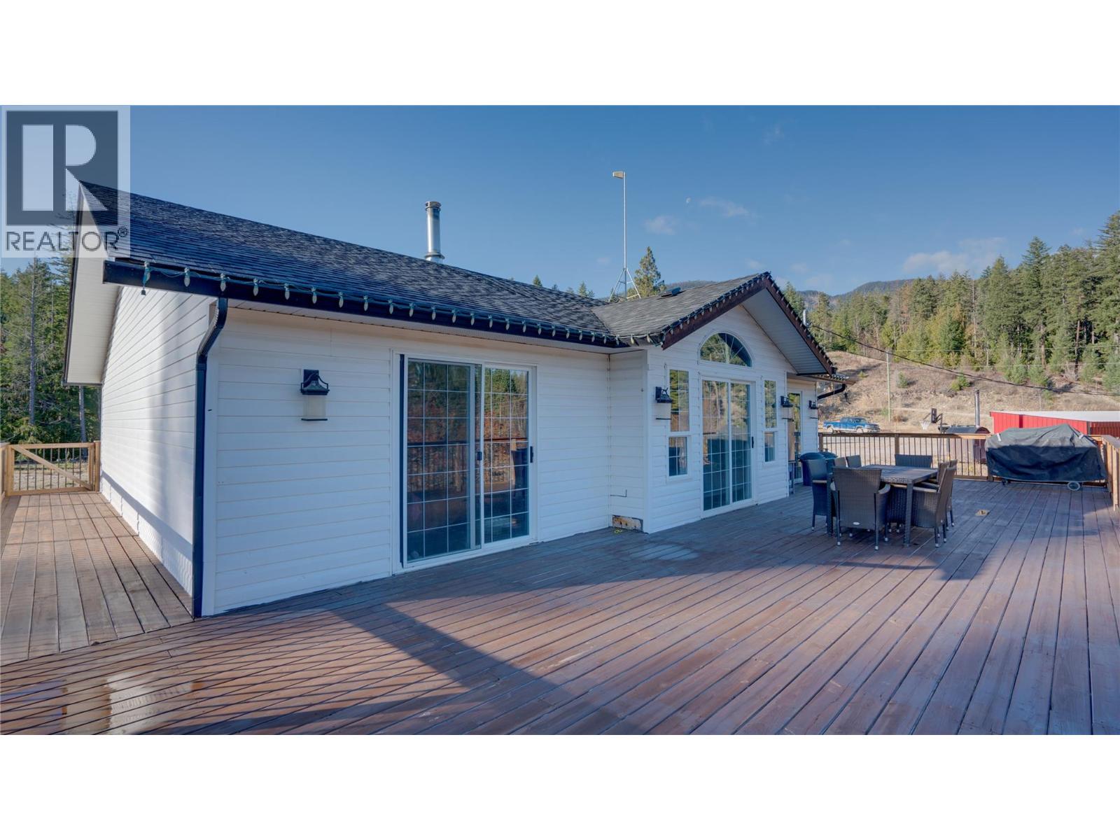 2086 Yankee Flats Road, Salmon Arm, British Columbia  V1E 3J3 - Photo 49 - 10370868