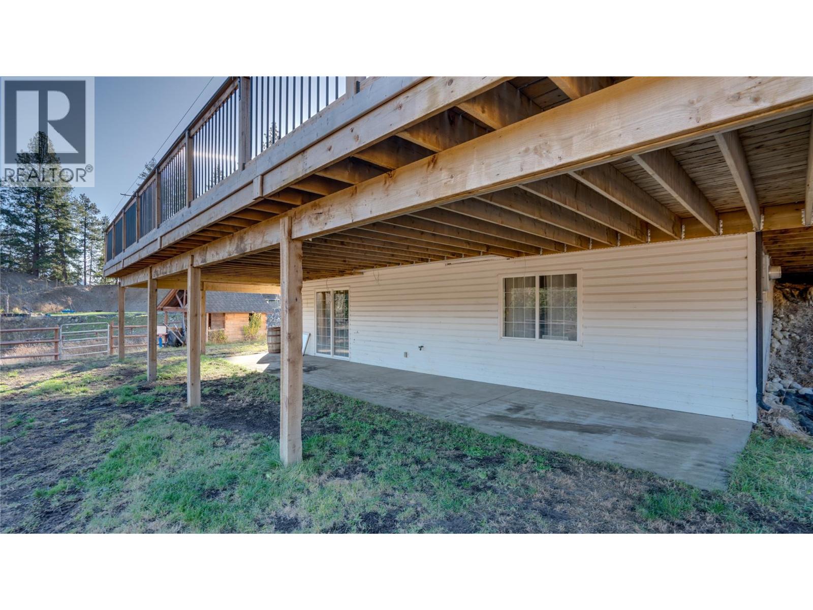 2086 Yankee Flats Road, Salmon Arm, British Columbia  V1E 3J3 - Photo 75 - 10370868