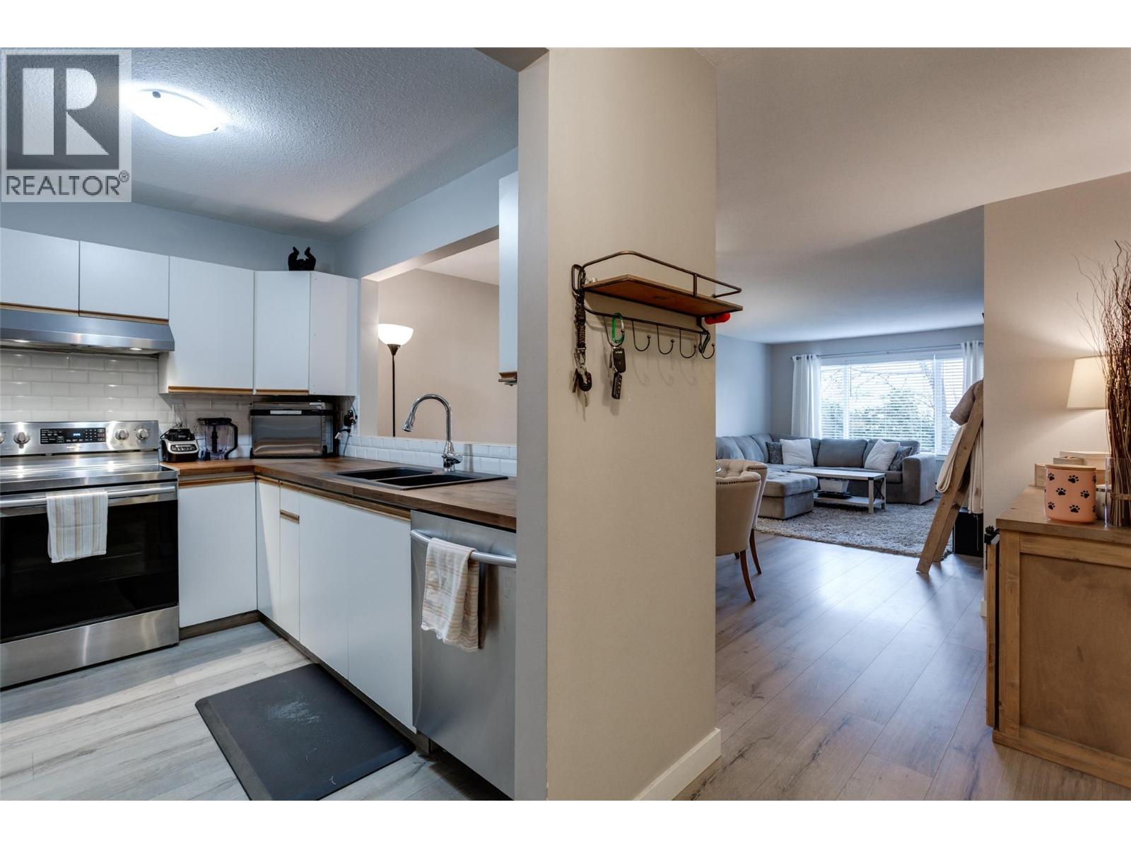 400 Sutton Crescent Unit# 110, Kelowna, British Columbia  V1V 1Y3 - Photo 10 - 10370914