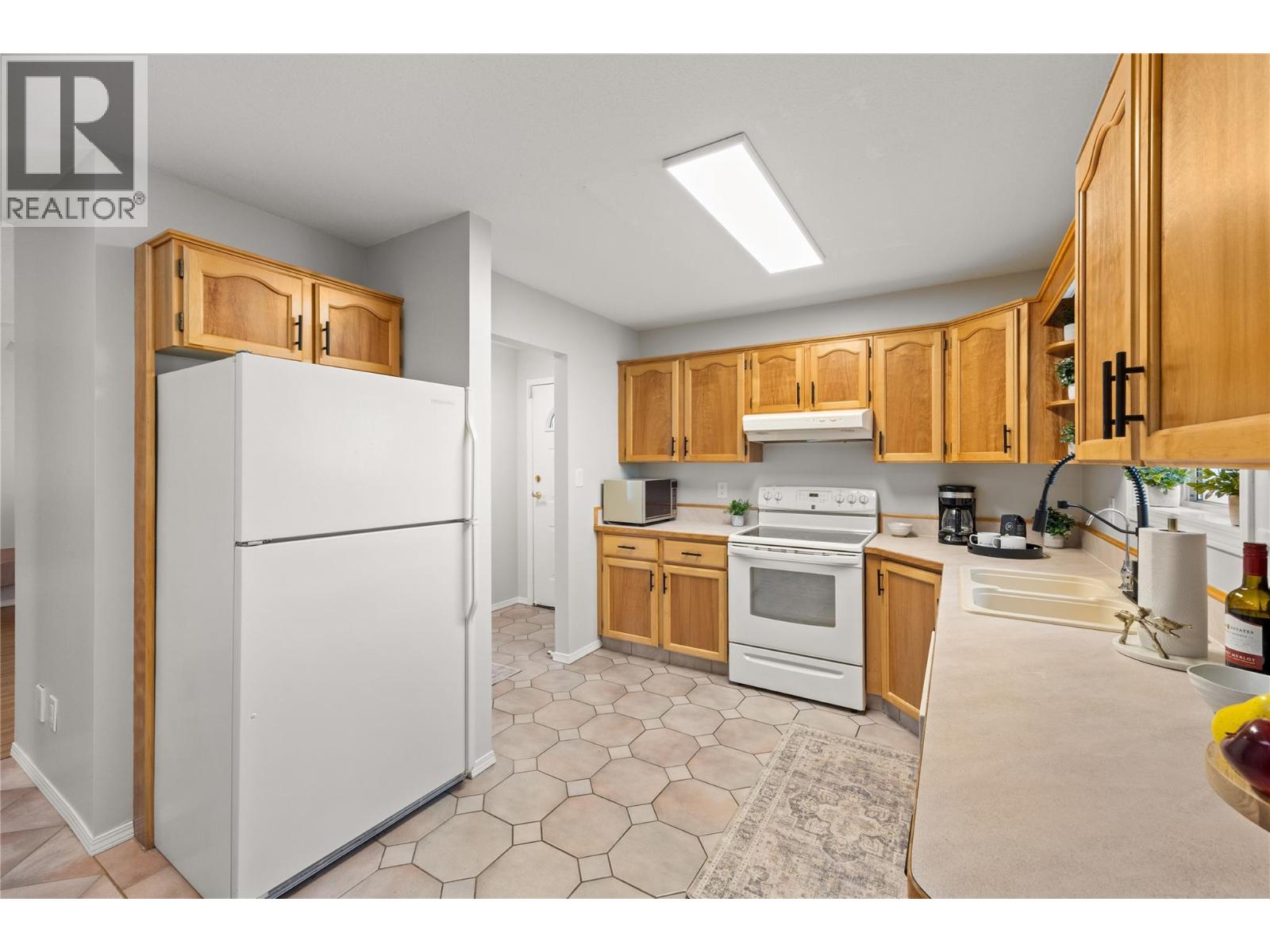 3096 South Main Street Unit# 23, Penticton, British Columbia  V2A 8C1 - Photo 3 - 10371002