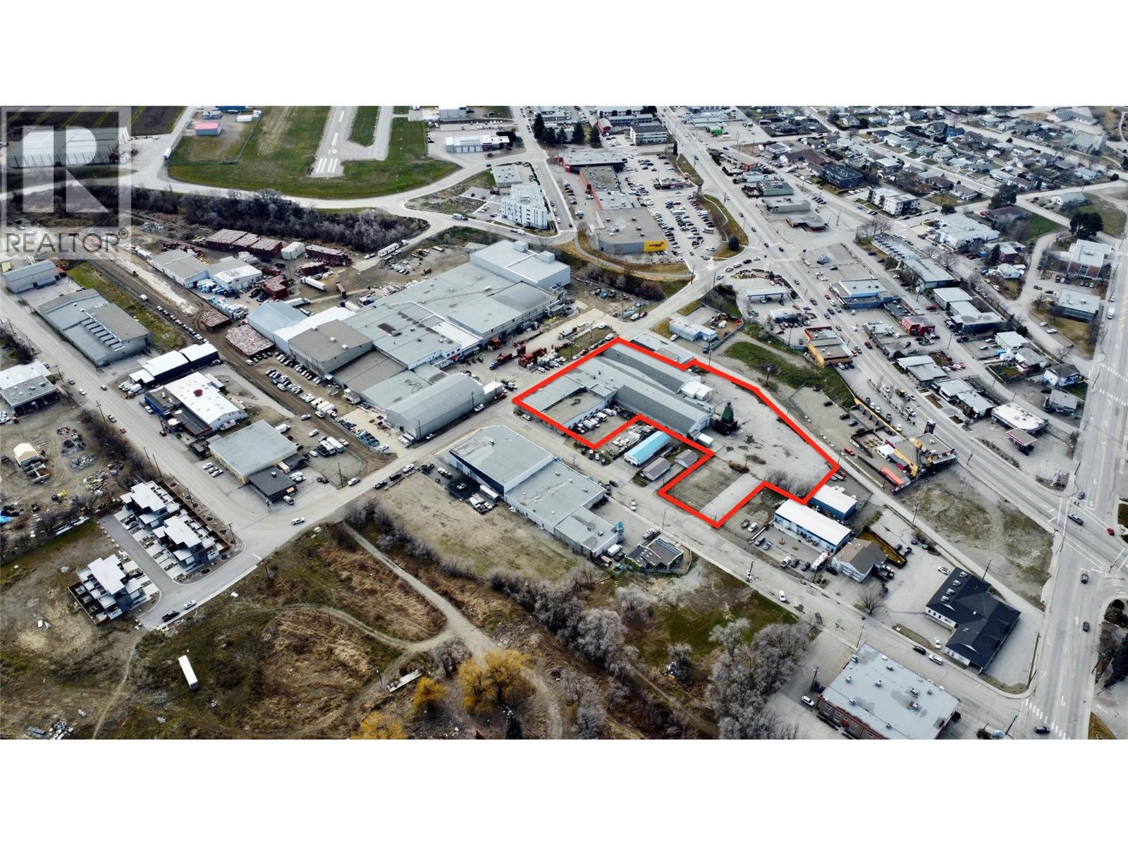 310 Co-Op Avenue, Oliver, British Columbia  V0H 1T0 - Photo 1 - 10370891