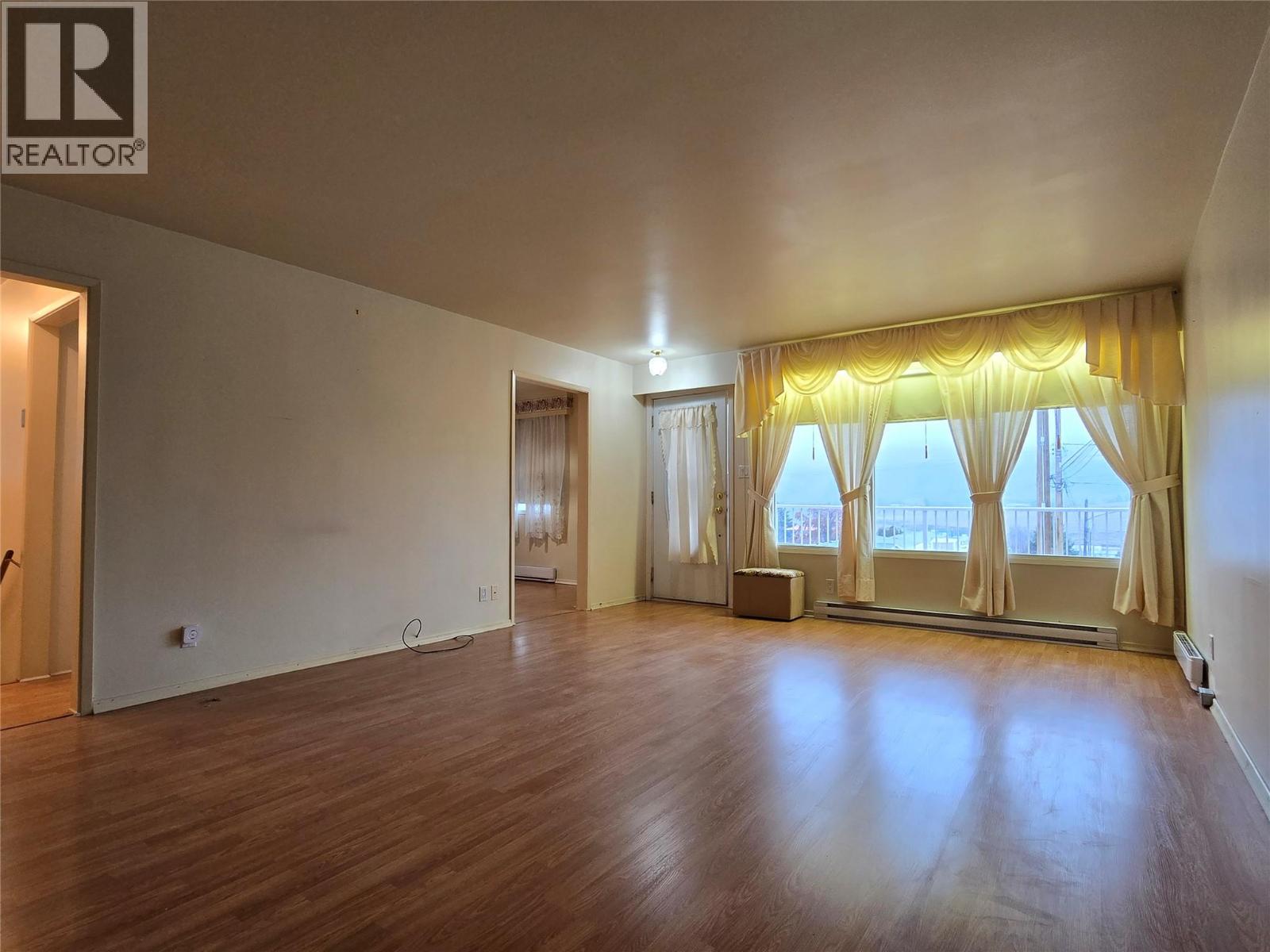 1223 Sunvalley Crescent, Cache Creek, British Columbia  V0K 1H0 - Photo 2 - 10370980
