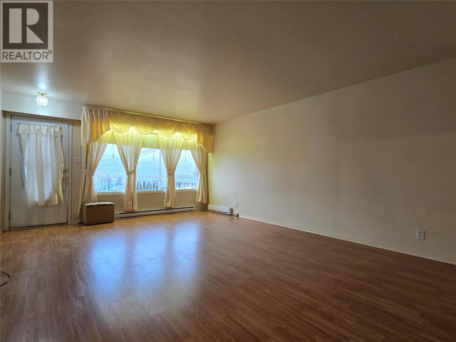 1223 Sunvalley Crescent, Cache Creek, British Columbia  V0K 1H0 - Photo 3 - 10370980
