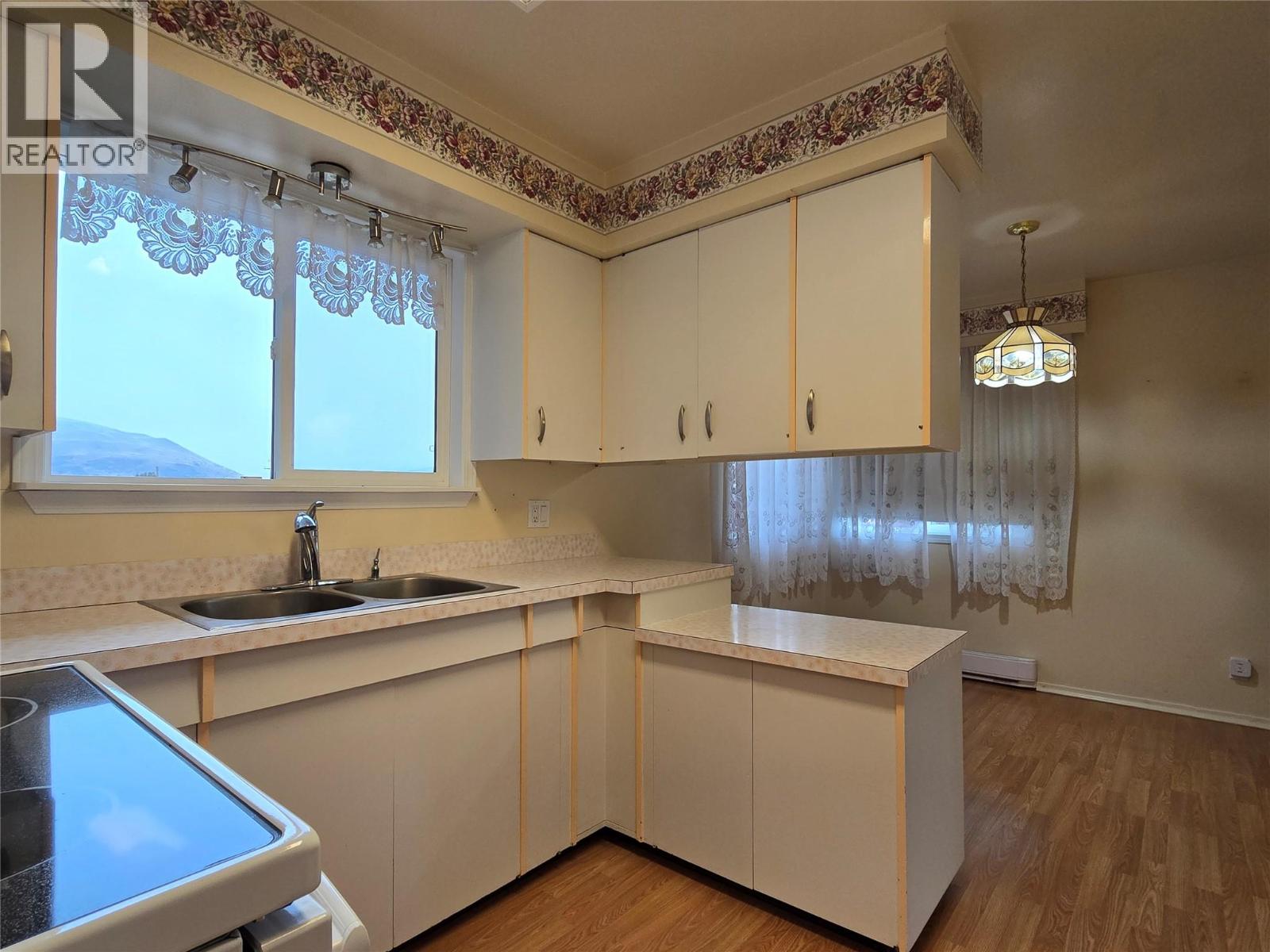 1223 Sunvalley Crescent, Cache Creek, British Columbia  V0K 1H0 - Photo 7 - 10370980