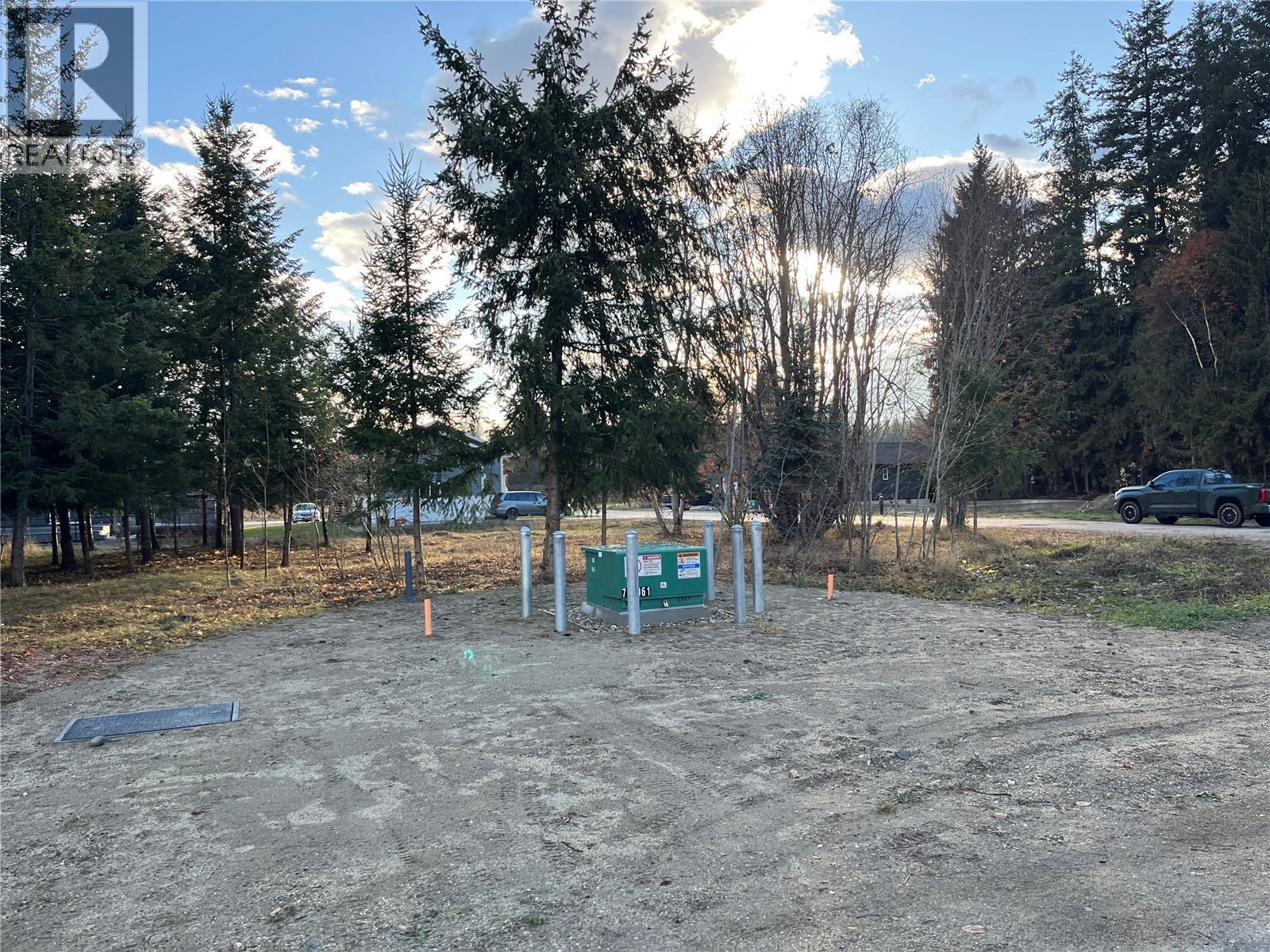 719 Parksville Street, Sicamous, British Columbia  V0E 2V0 - Photo 6 - 10366356