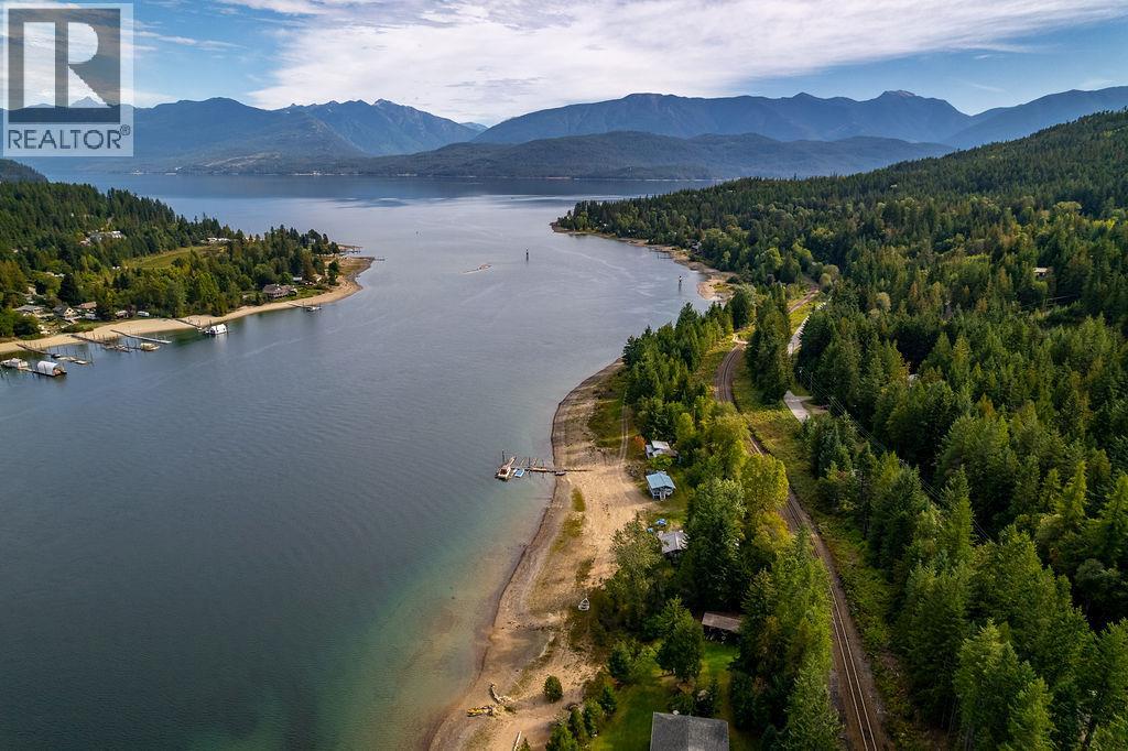 8275 East Procter Road, Procter, British Columbia  V0G 1C0 - Photo 29 - 10365994