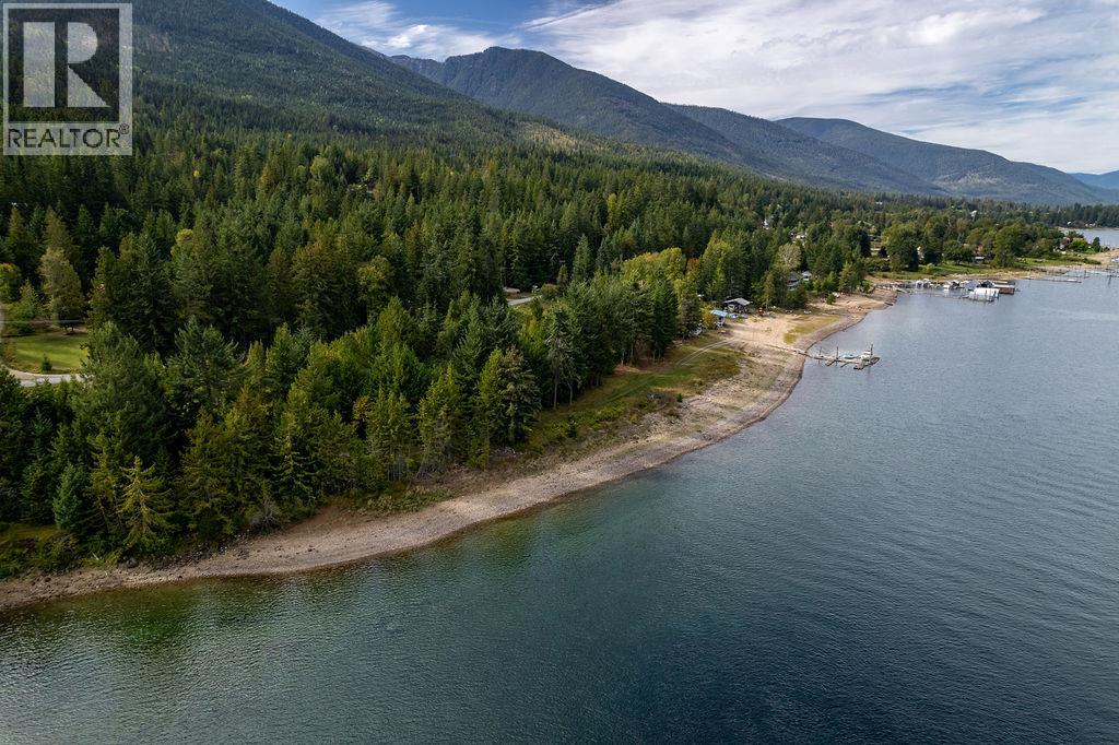 8275 East Procter Road, Procter, British Columbia  V0G 1C0 - Photo 31 - 10365994