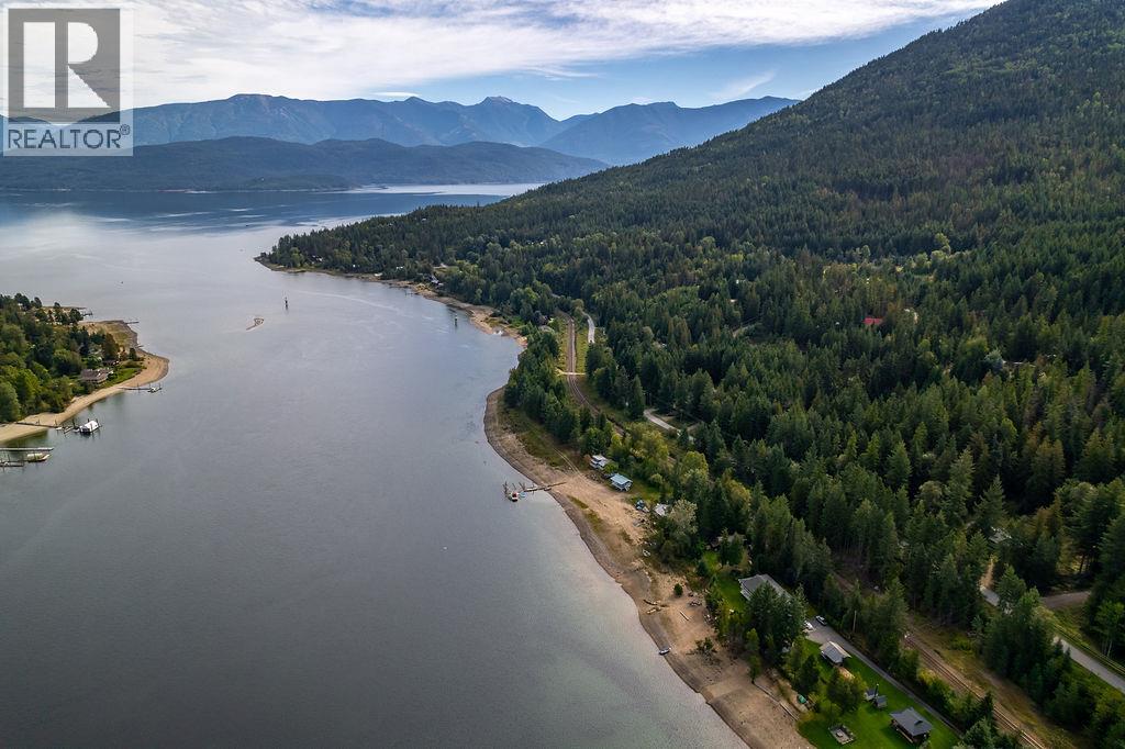 8275 East Procter Road, Procter, British Columbia  V0G 1C0 - Photo 36 - 10365994