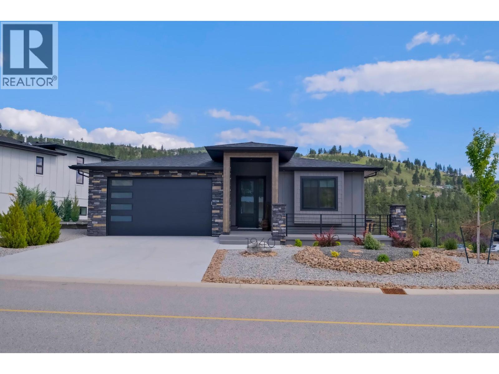 1940 Harris Drive, Penticton, British Columbia  V2A 0C8 - Photo 1 - 10371093