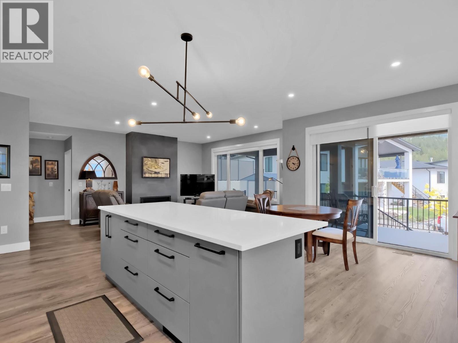 1940 Harris Drive, Penticton, British Columbia  V2A 0C8 - Photo 8 - 10371093