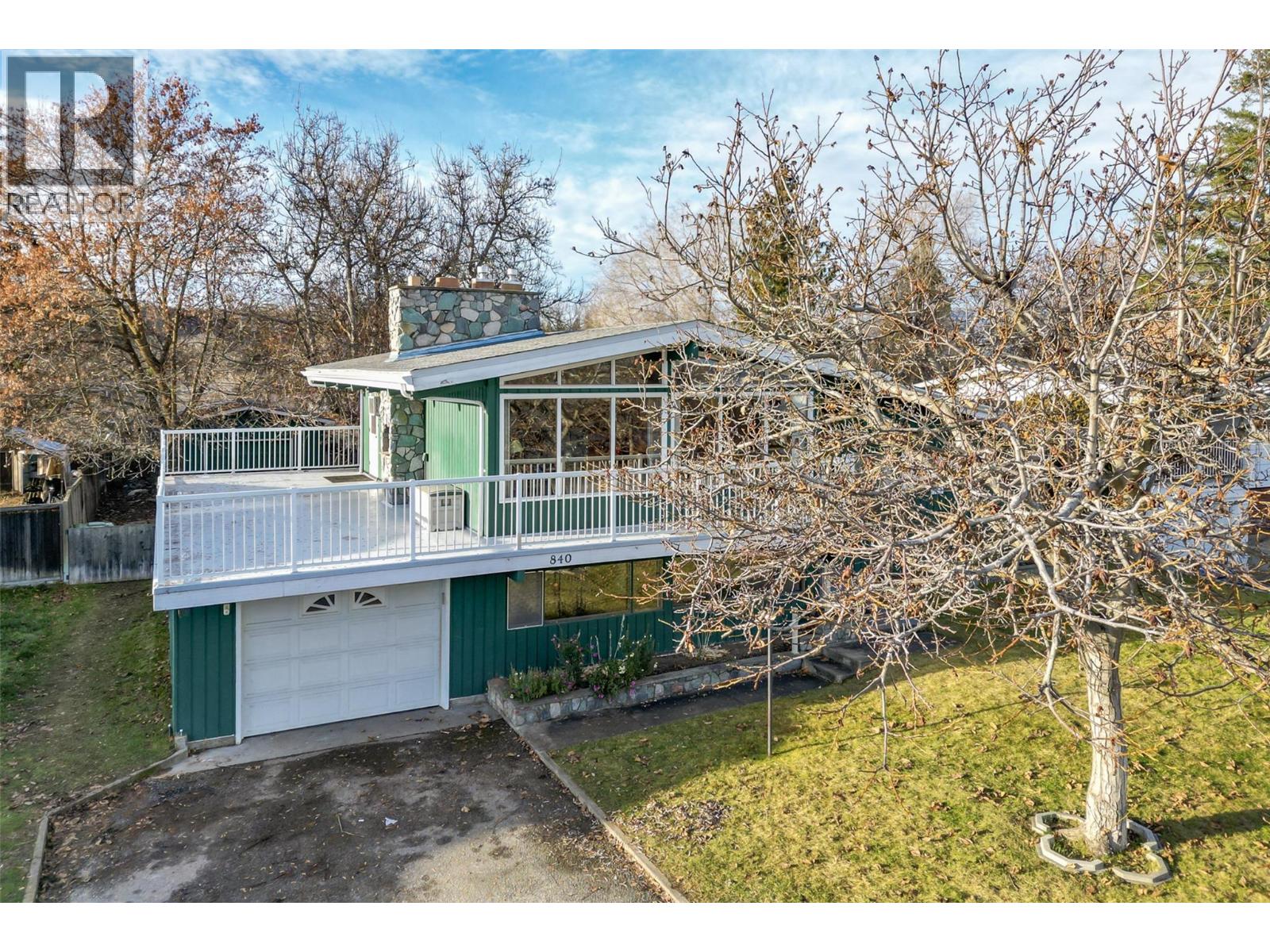 840 Matt Road, Kelowna, British Columbia  V1X 3W3 - Photo 2 - 10370778